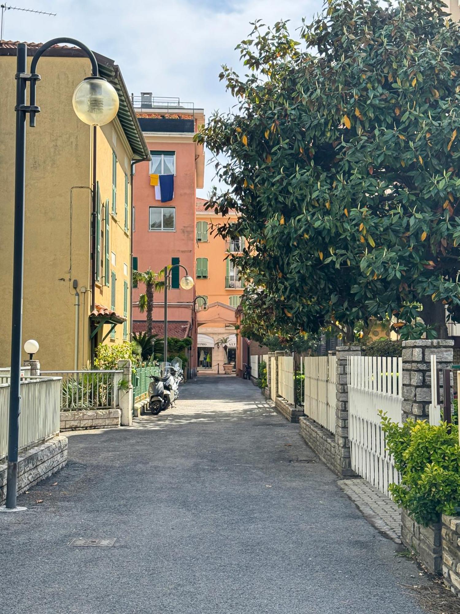 מלון בורדיגרה Casa Febo, In Centro Con Parcheggio Privato A 200 Mt Dal Mare מראה חיצוני תמונה